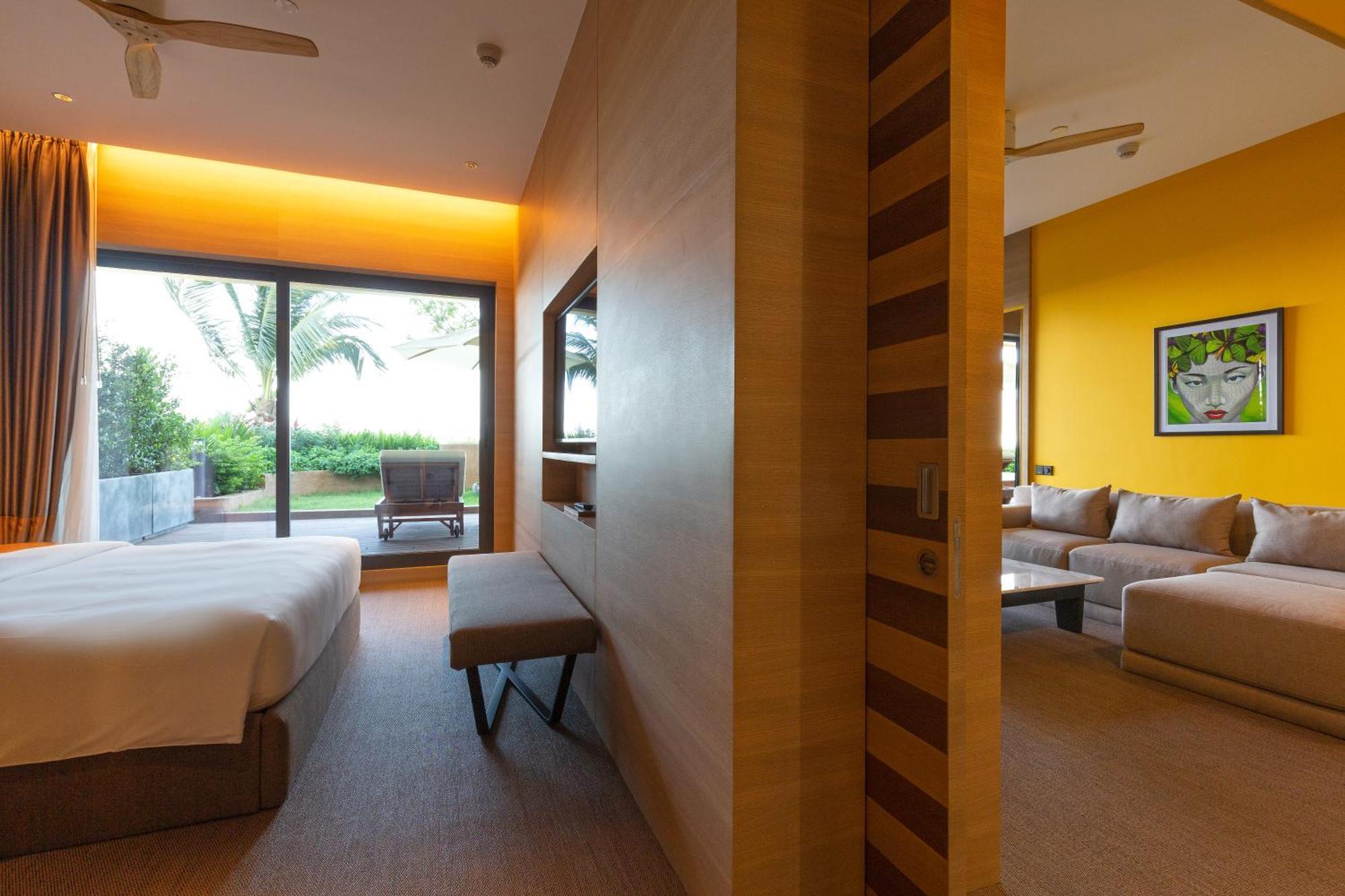 Sun & Moon, Riverside Hotel Phnom Penh Esterno foto